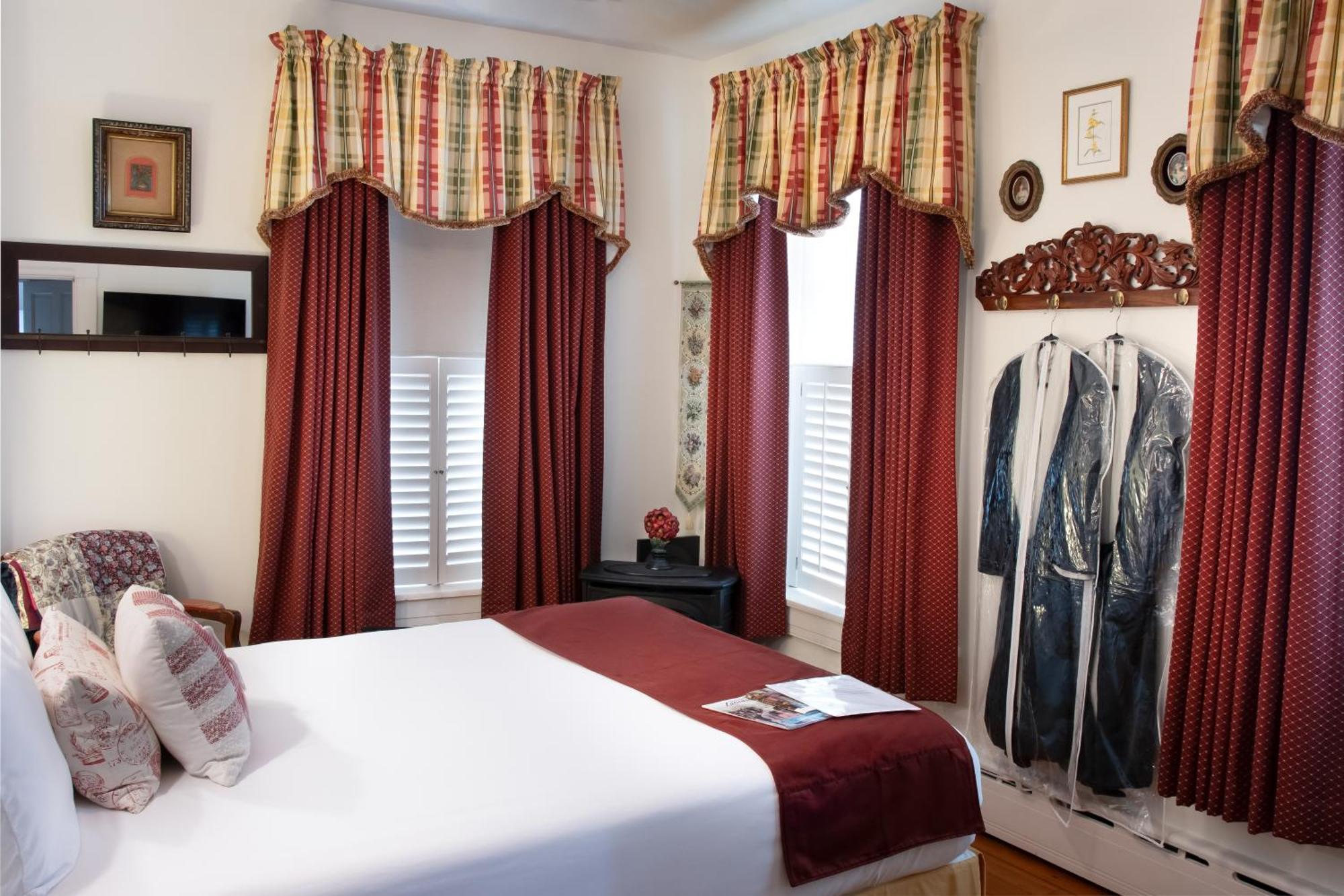 Ej Bowman House Bed & Breakfast Литиц Экстерьер фото