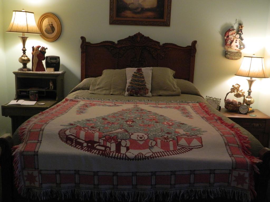 Ej Bowman House Bed & Breakfast Литиц Номер фото