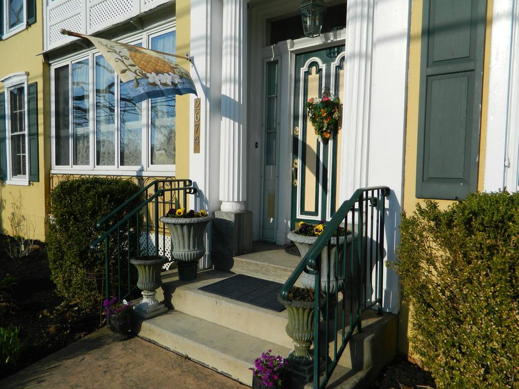 Ej Bowman House Bed & Breakfast Литиц Номер фото