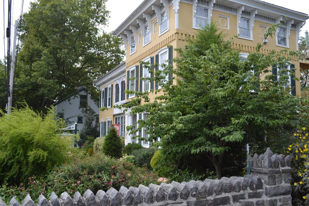 Ej Bowman House Bed & Breakfast Литиц Экстерьер фото